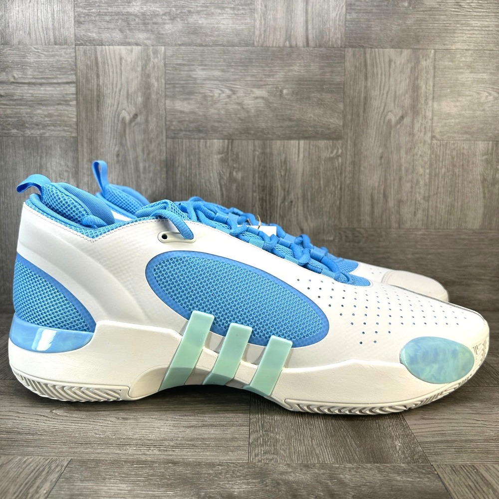 Adidas D.O.N. Issue 5 Basketball Shoes Mens 18 White Blue NWT Donovan Mitchell